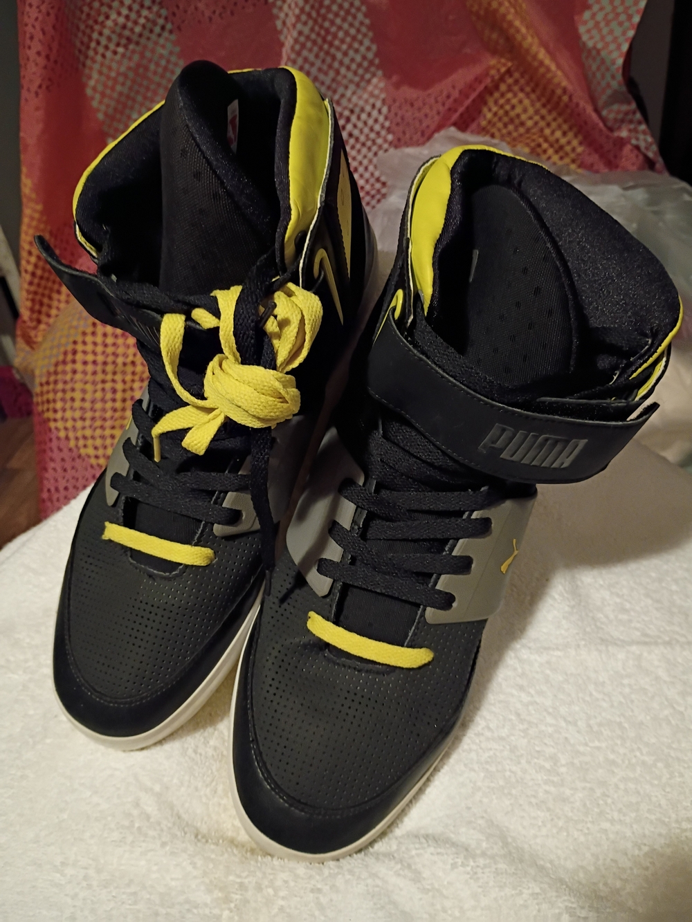 PUMA Men’s High-Top Basketball Sneakers - Black/Yellow
